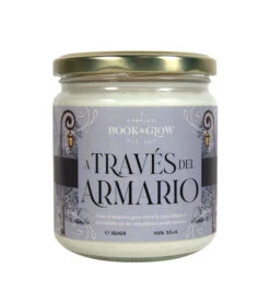 Book And Glow - *Mundos Extraordinarios* - Bougie De Soja - A Través Del Armario