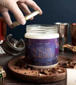 Book And Glow - *Mundos Extraordinarios* - Bougie De Soja - Noche En Agrabah 9 Book And Glow - *Mundos Extraordinarios* - Bougie De Soja - Noche En Agrabah -Beauté Produits Magasin book and glow mundos extraordinarios vela de soja noche en agrabah 4 28669