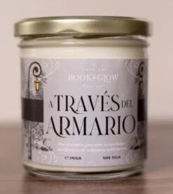 Book And Glow - *Mundos Extraordinarios* - Bougie De Soja - A Través Del Armario 6 Book And Glow - *Mundos Extraordinarios* - Bougie De Soja - A Través Del Armario -Beauté Produits Magasin book and glow vela de soja coleccion mundos extraordinarios a traves del armario 3 25268