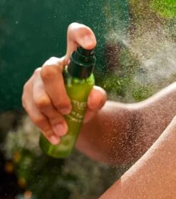 Weleda - Huile Sèche Ultra Légère Visage Et Corps Skin Food - Peau Normale Et Sèche -Beauté Produits Magasin weleda aceite seco ultraligero para rostro y cuerpo skin food piel normal y seca 5 79754